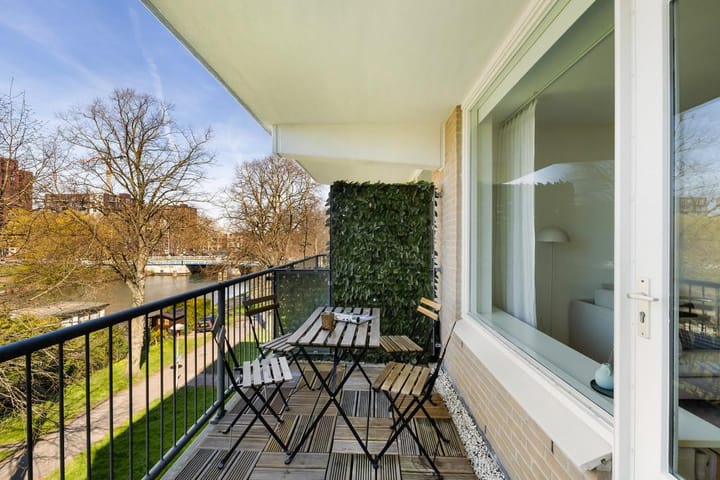 Foto 2 van Giessenplein 48