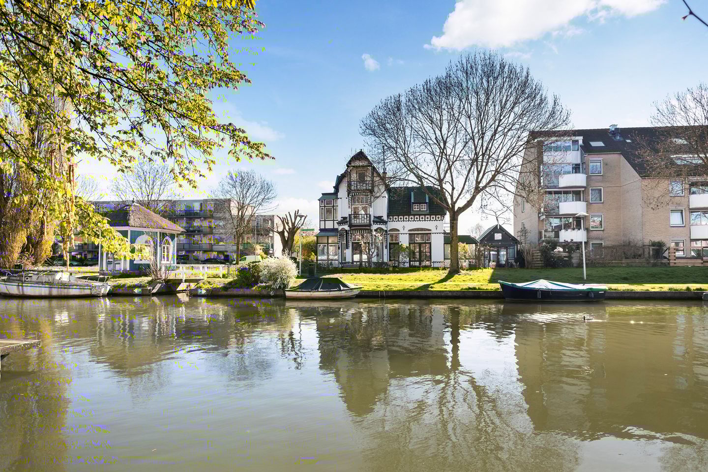 Foto 40 van Giessenplein 48