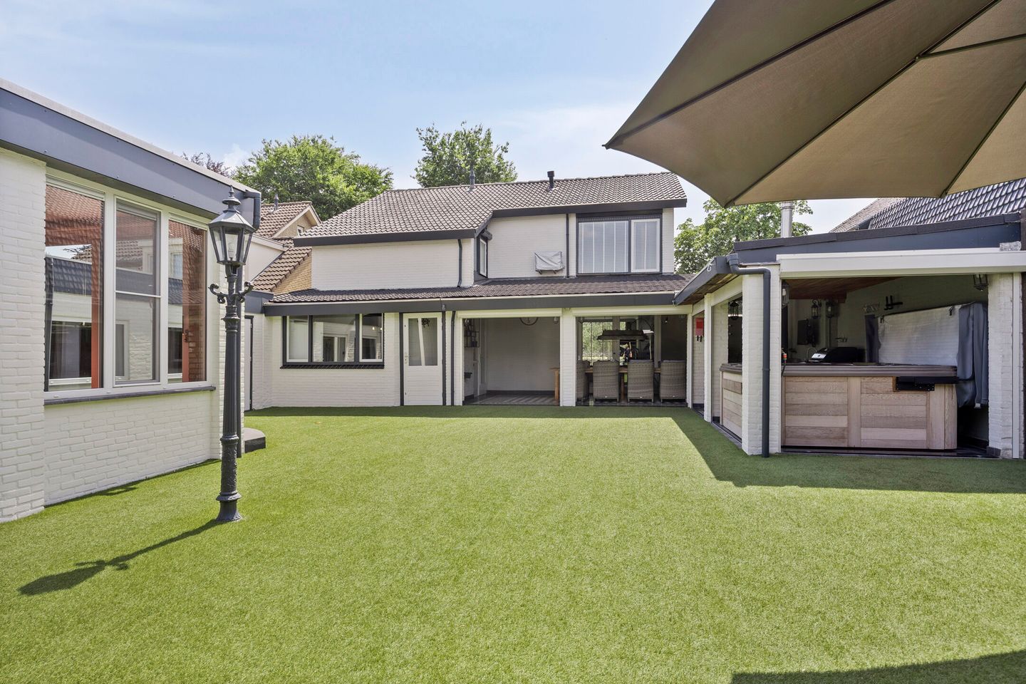 Photo 35 of Wilhelminastraat 58