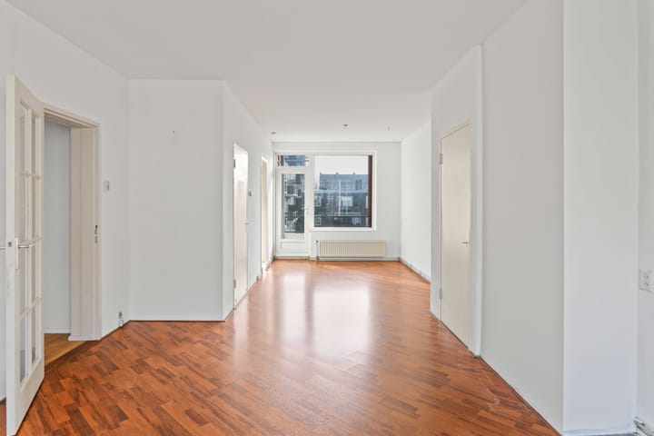 Photo 3 of Jonker Fransstraat 108-C