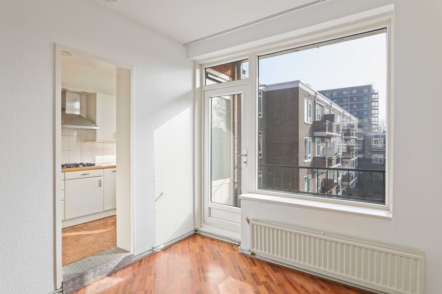 Photo 10 of Jonker Fransstraat 108-C