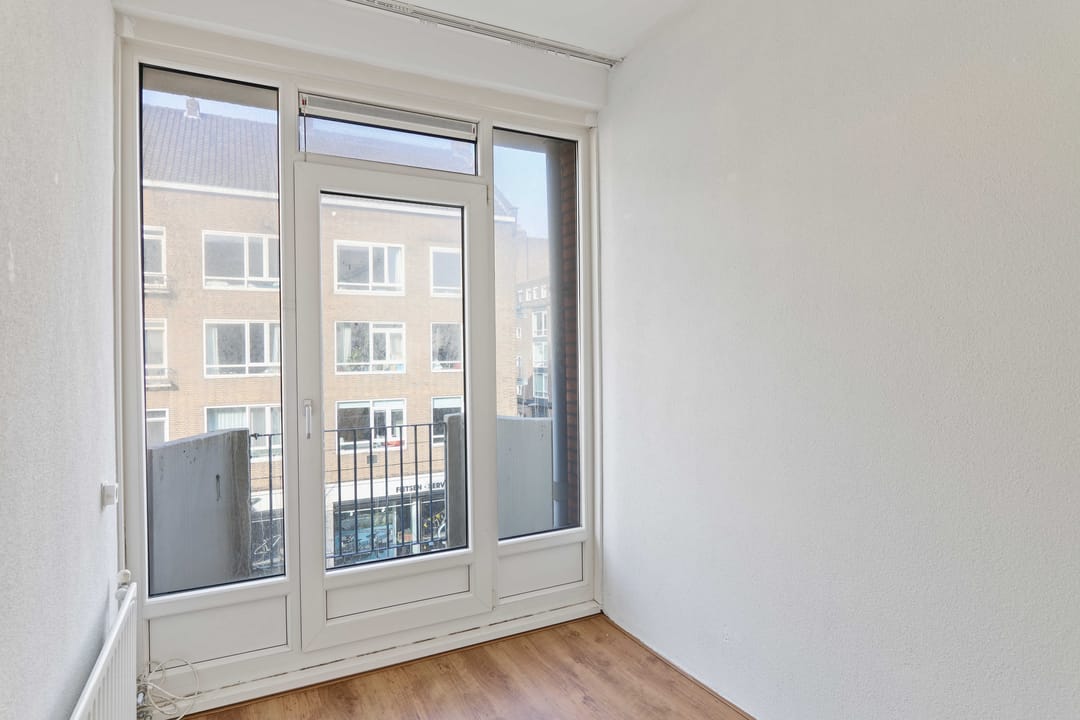 Photo 16 of Jonker Fransstraat 108-C