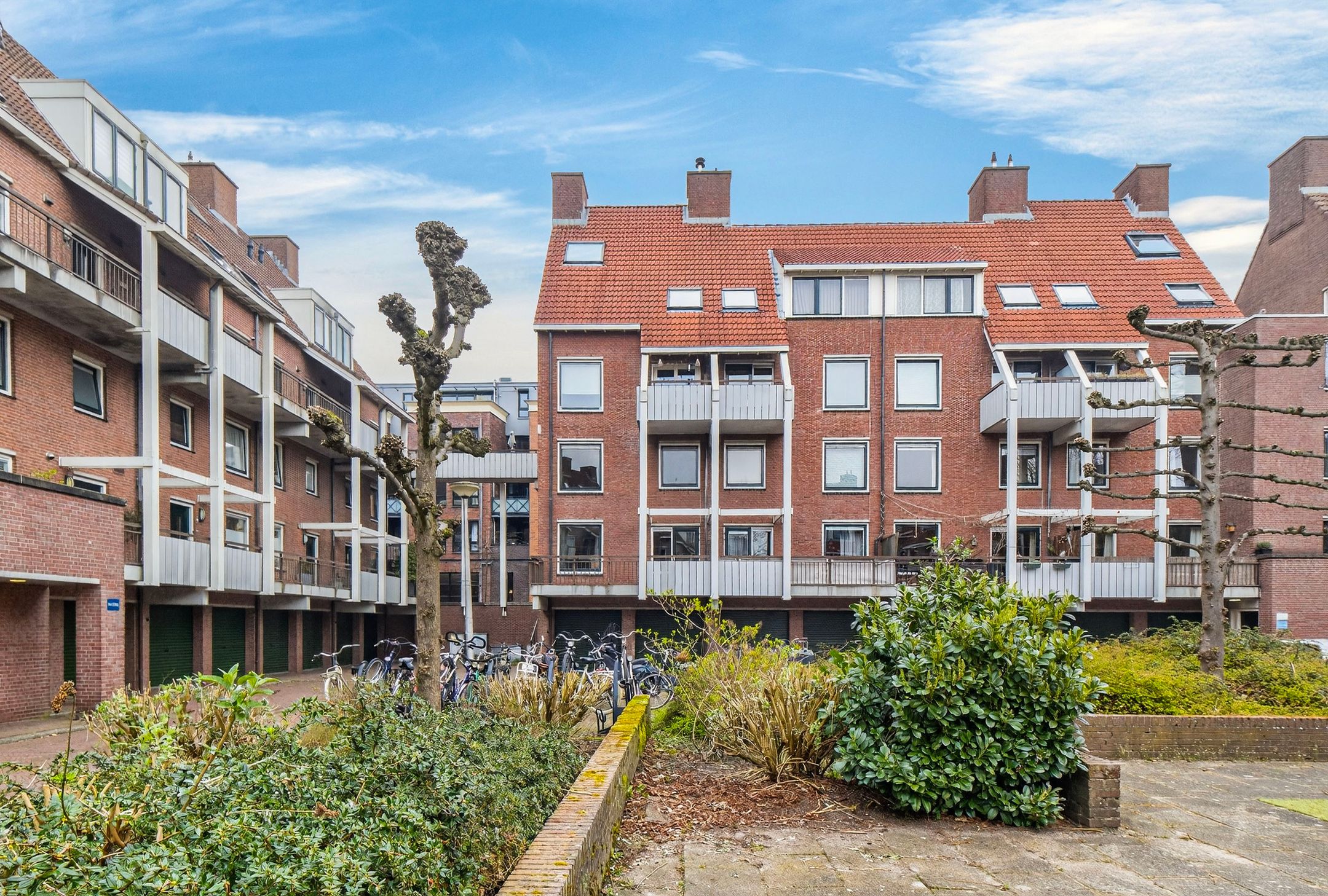 Centraal gelegen maisonnette met 3 slaapkamers, balkon op zuidoosten en eigen garagebox in Amersfoort — 42