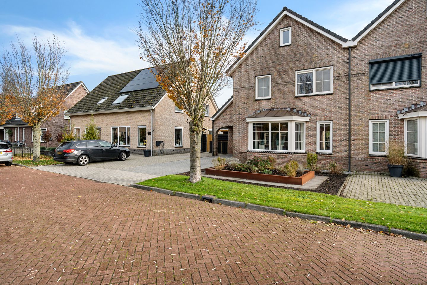 Foto 50 van Sleedoorn 16