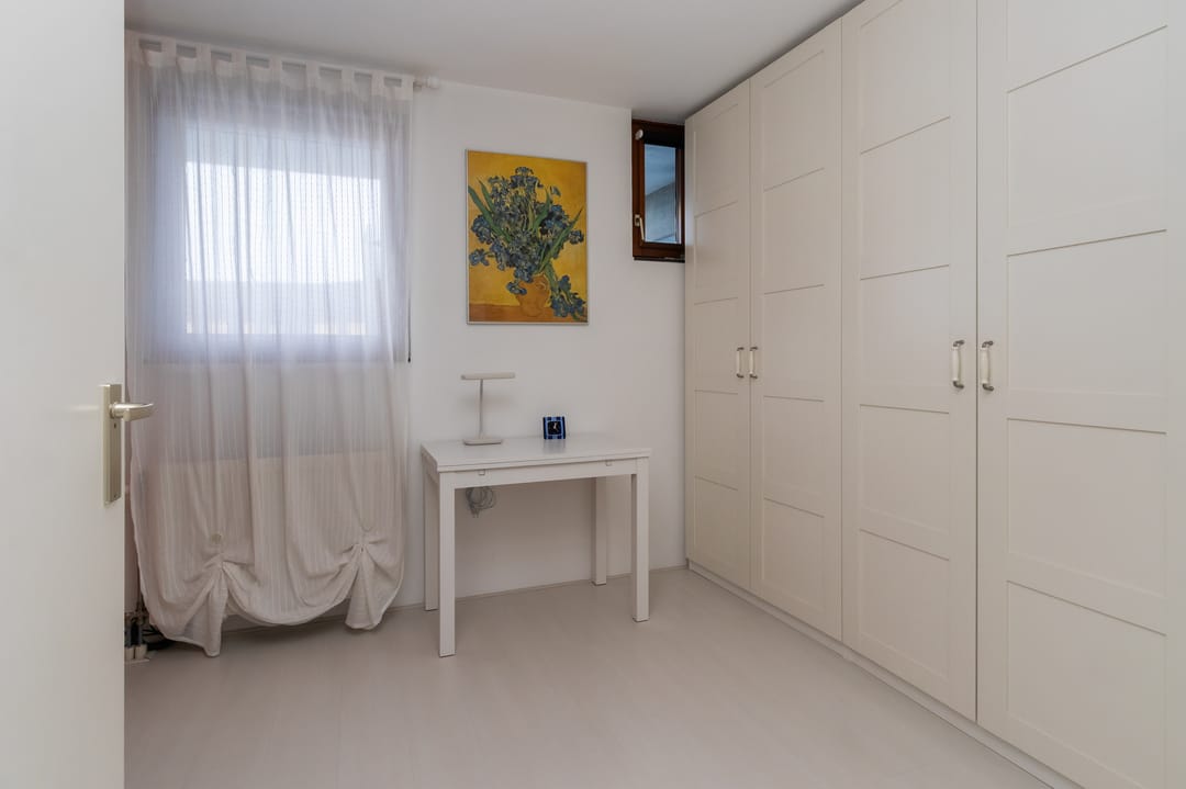 Photo 17 of Groest 75-31