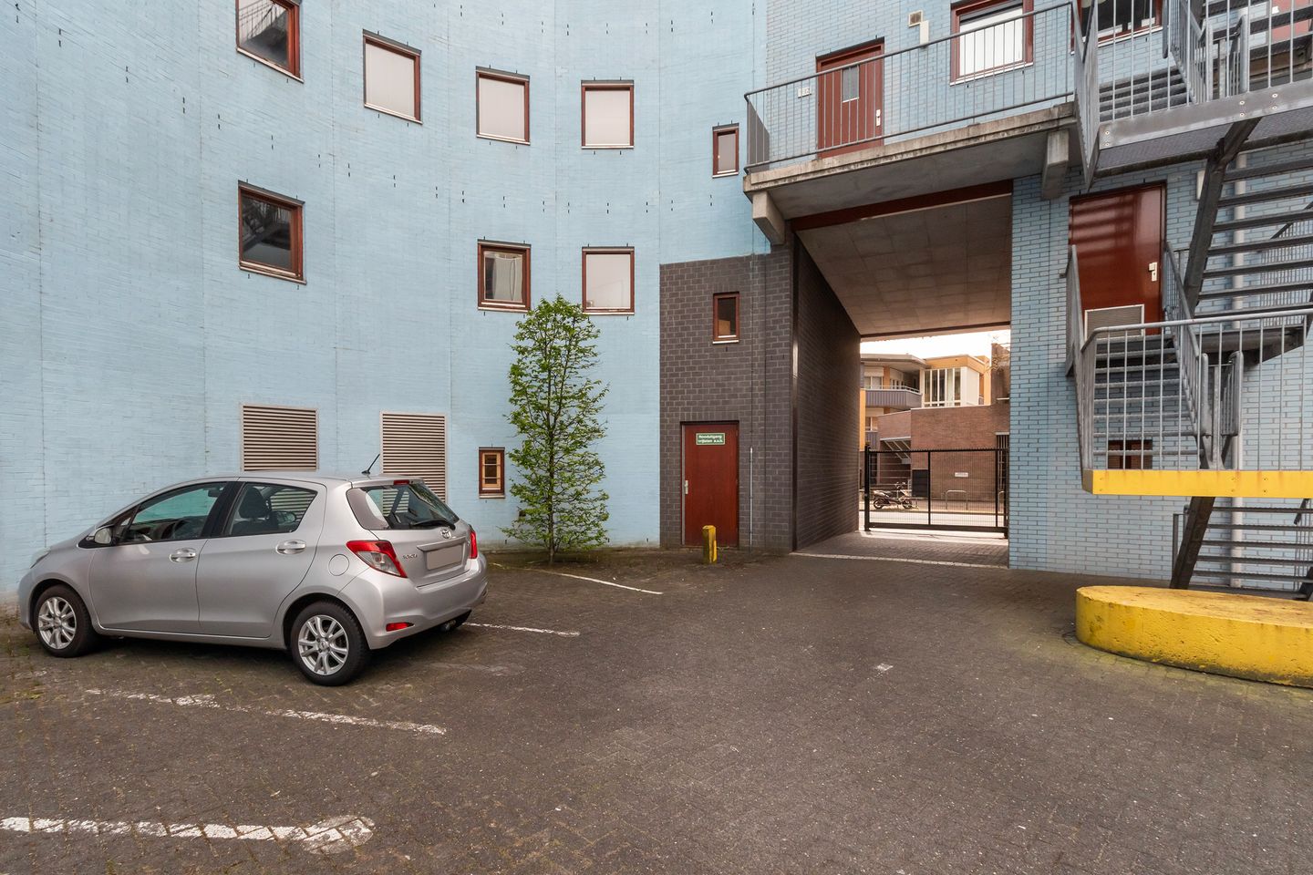 Photo 19 of Groest 75-31