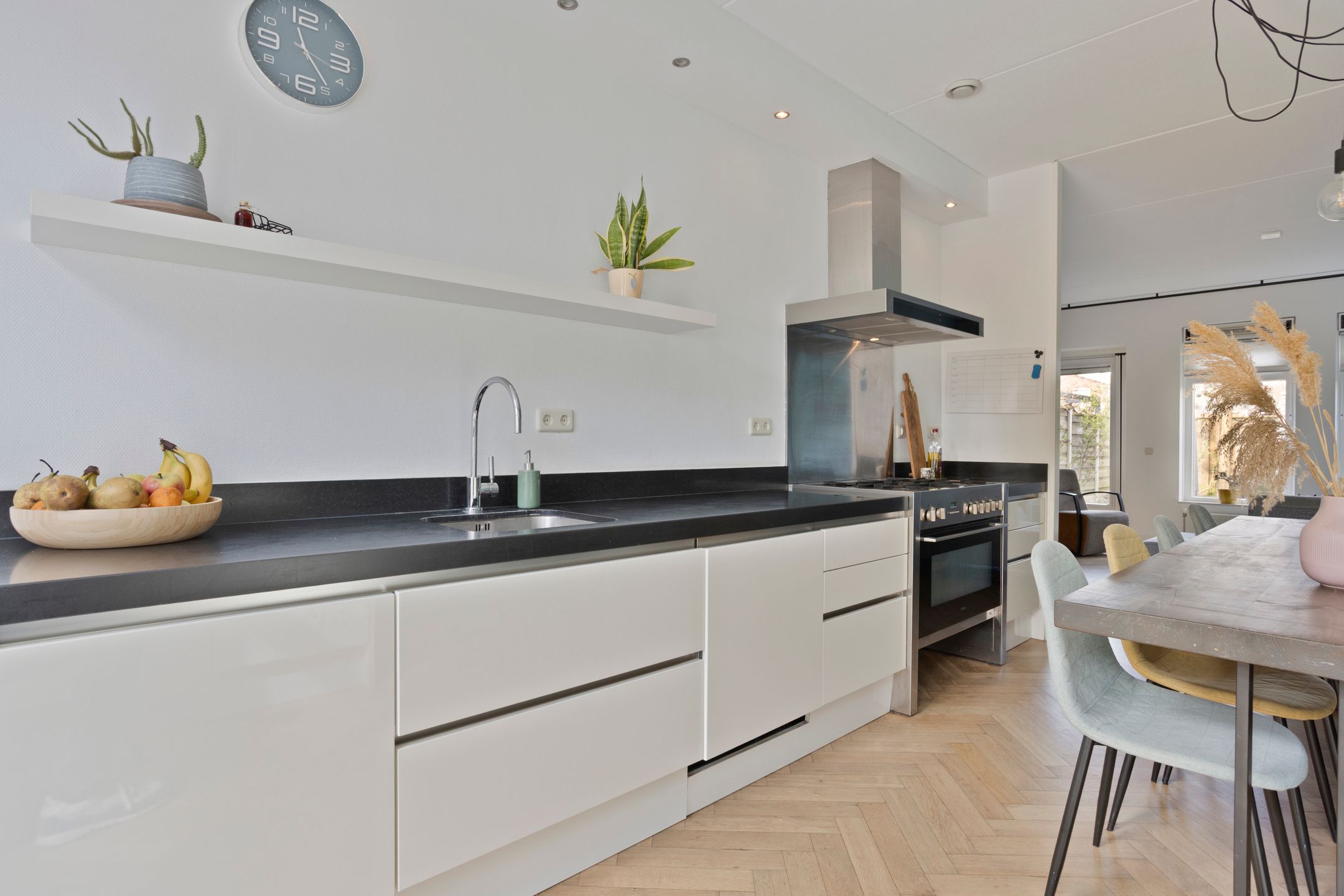 Spacious move-in ready terraced home with six bedrooms near Enschede city centre — 18