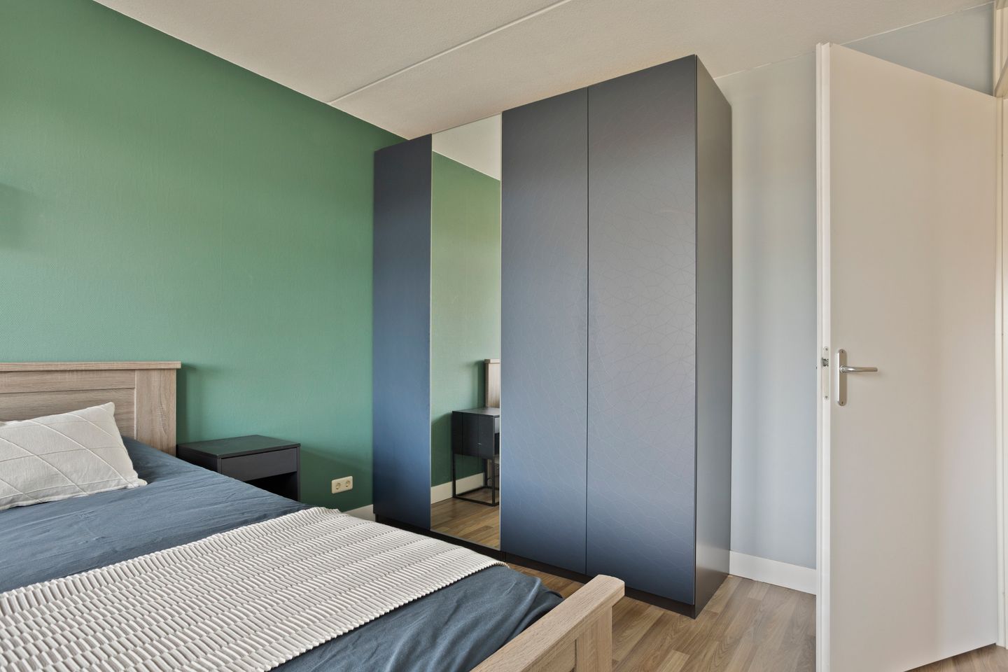 Spacious move-in ready terraced home with six bedrooms near Enschede city centre — 25
