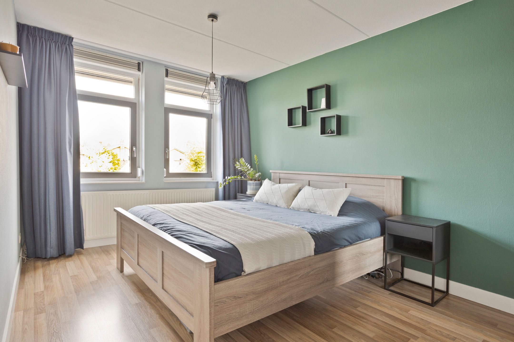Spacious move-in ready terraced home with six bedrooms near Enschede city centre — 24