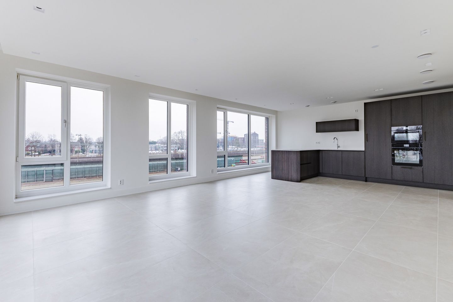 Foto 4 van Mahoniehout 397