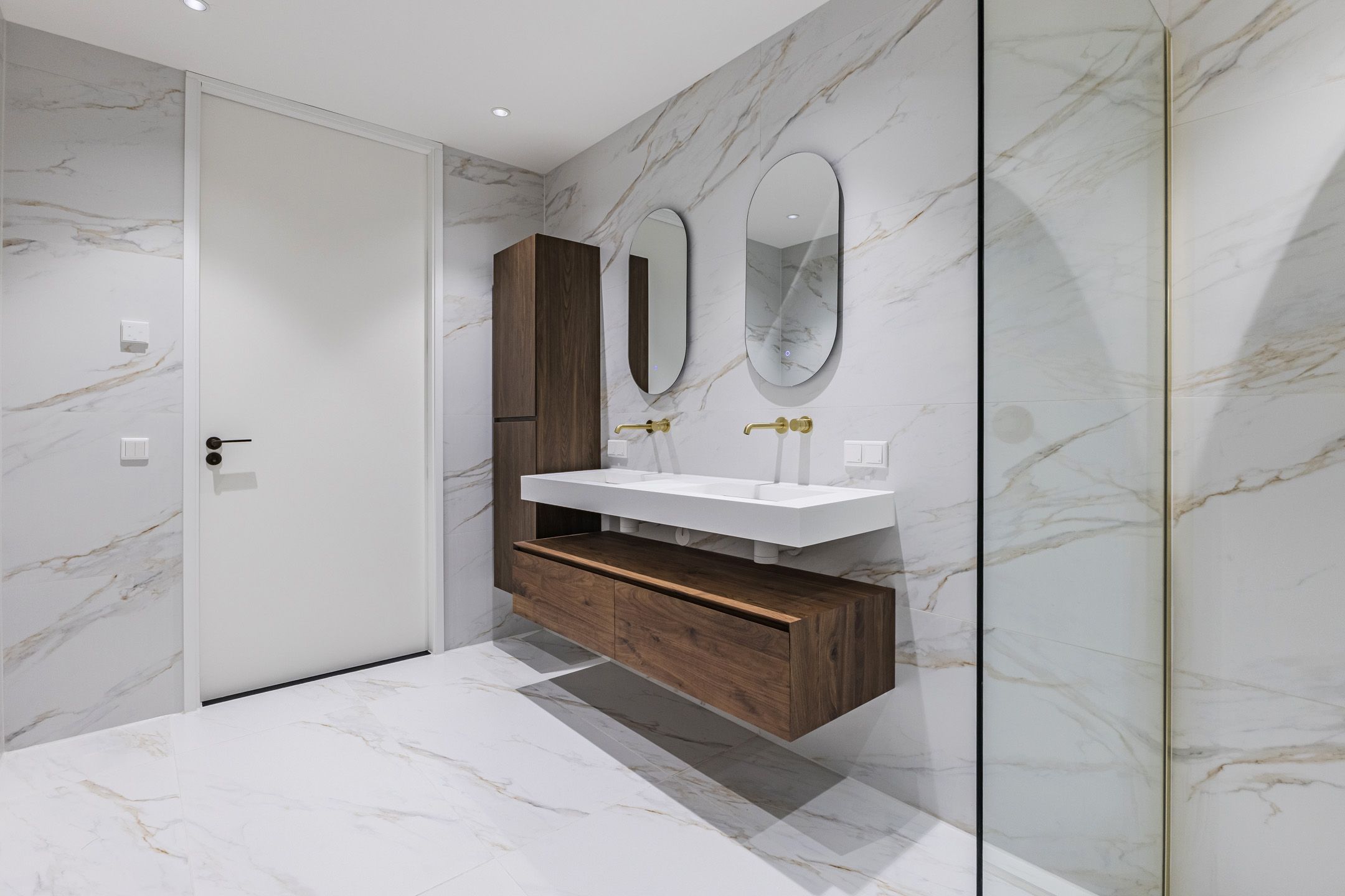 Foto 6 van Mahoniehout 397