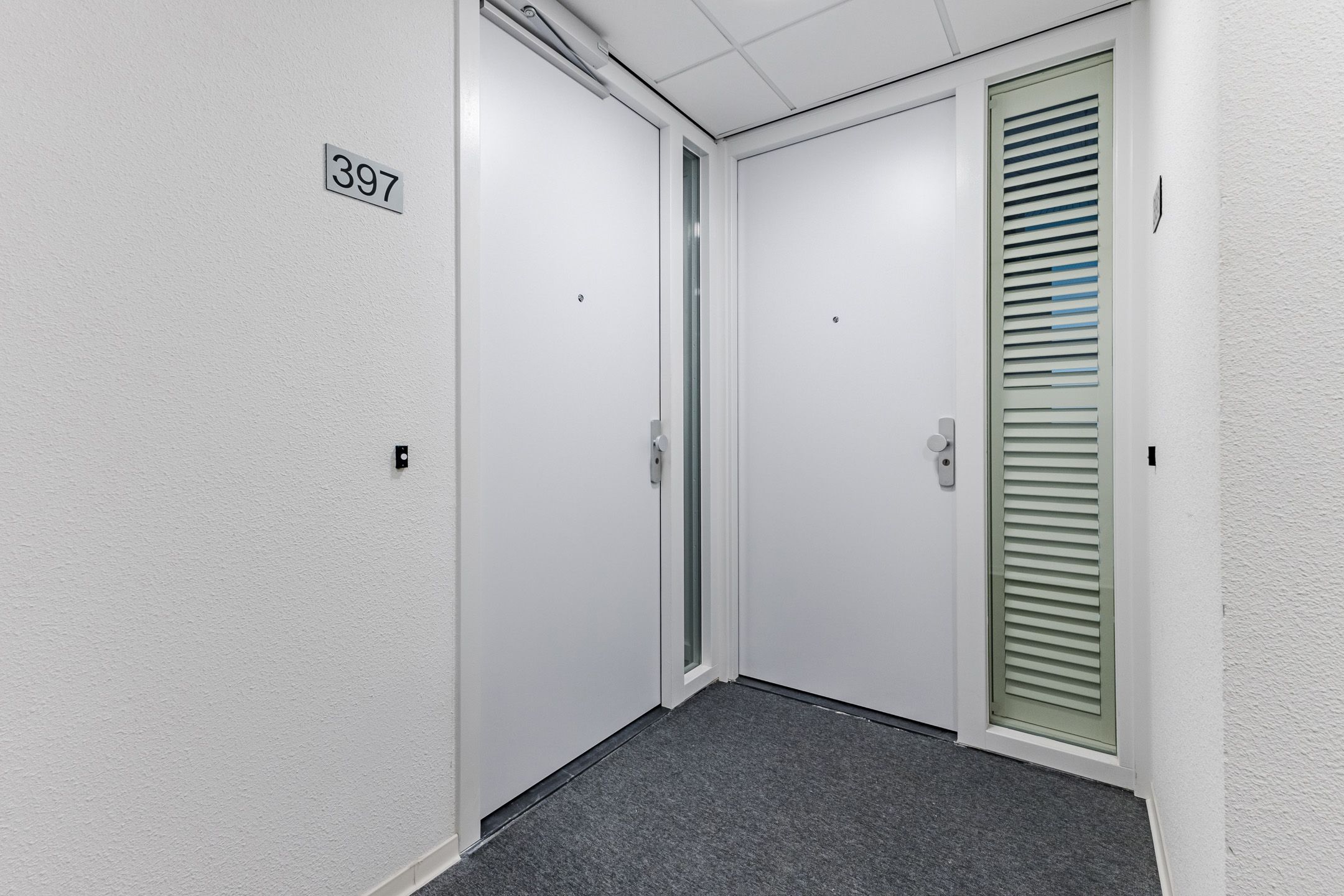 Foto 21 van Mahoniehout 397