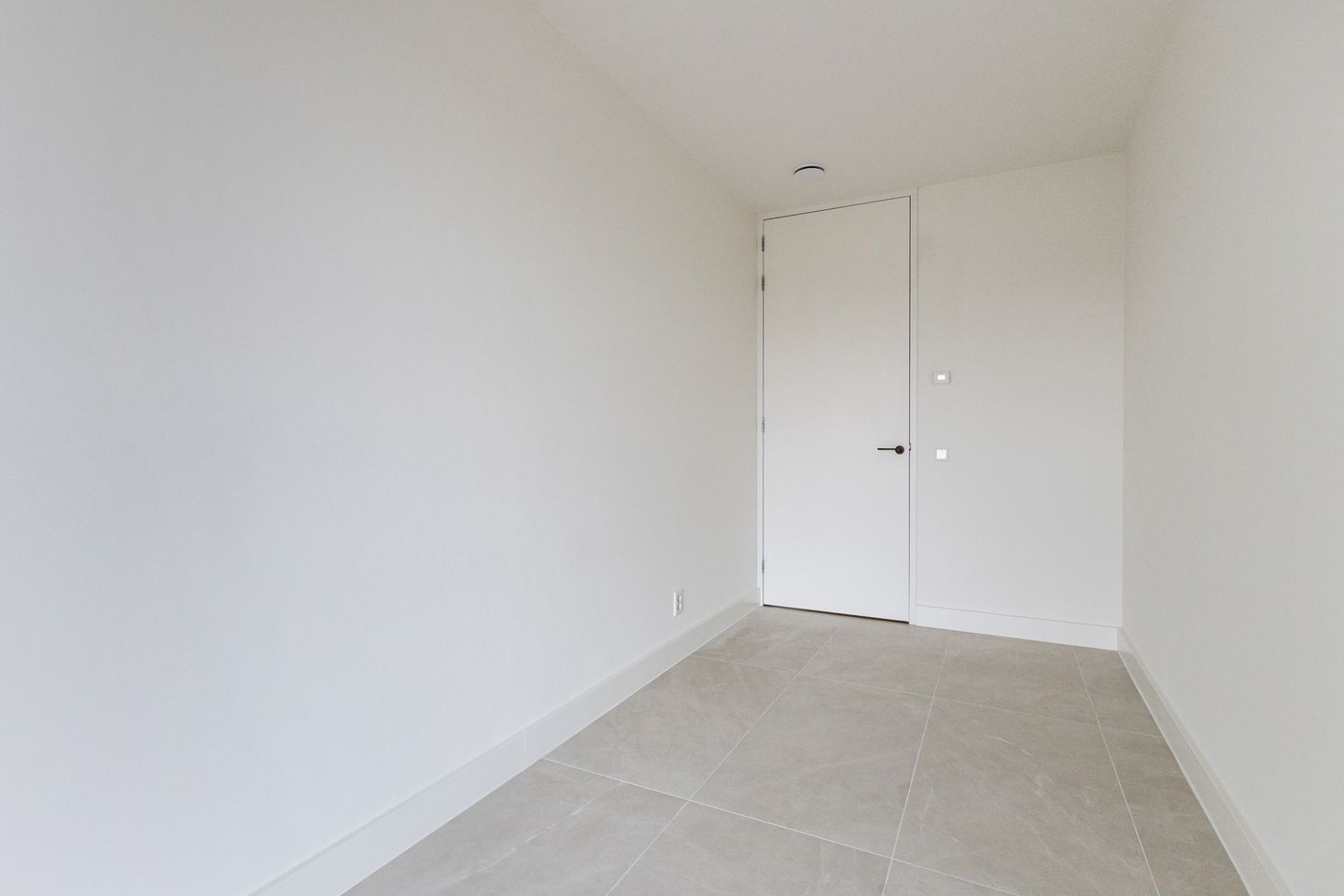 Foto 44 van Mahoniehout 397