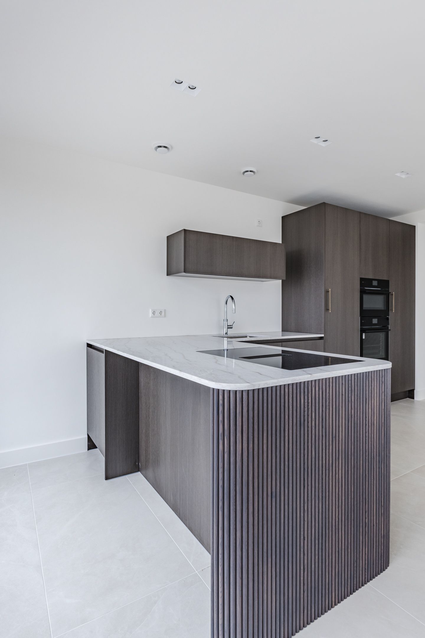 Foto 36 van Mahoniehout 397