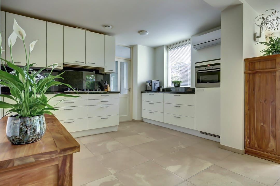 Photo 17 of Burgemeester ter Veerstraat 12