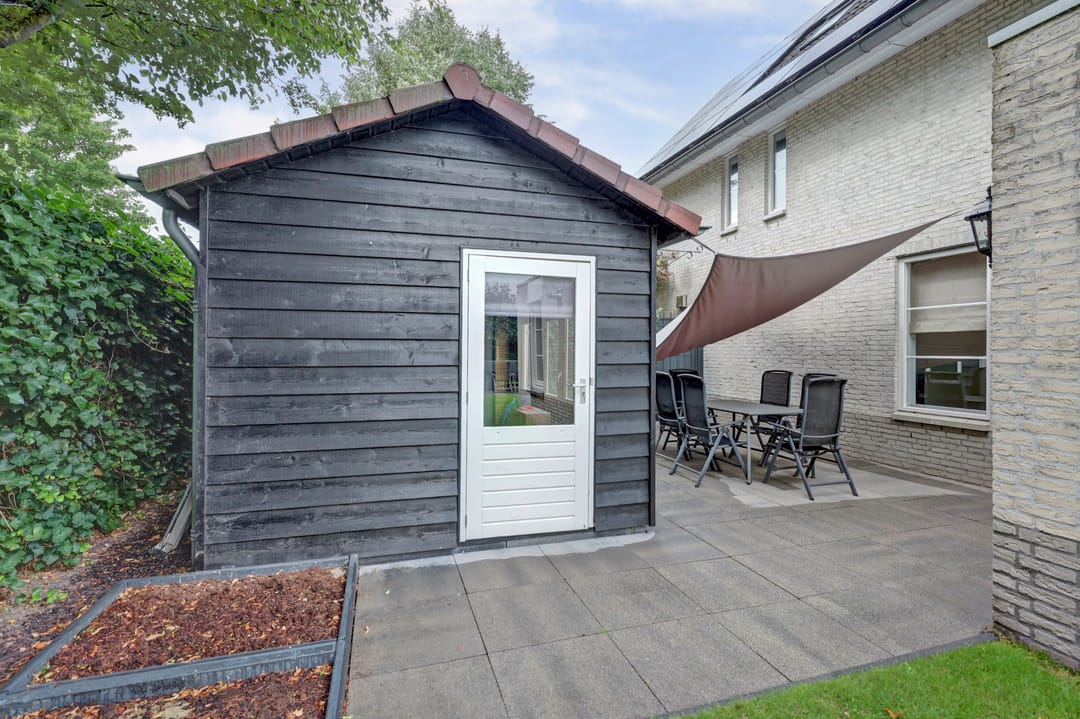 Photo 37 of Burgemeester ter Veerstraat 12