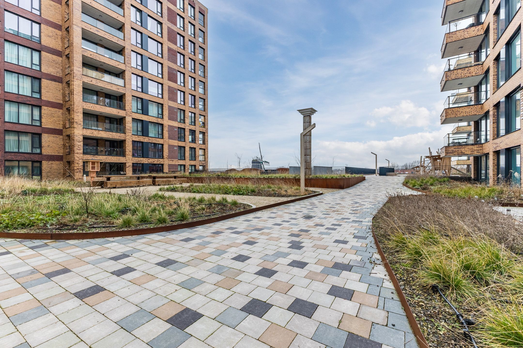 Foto 12 van Mahoniehout 397