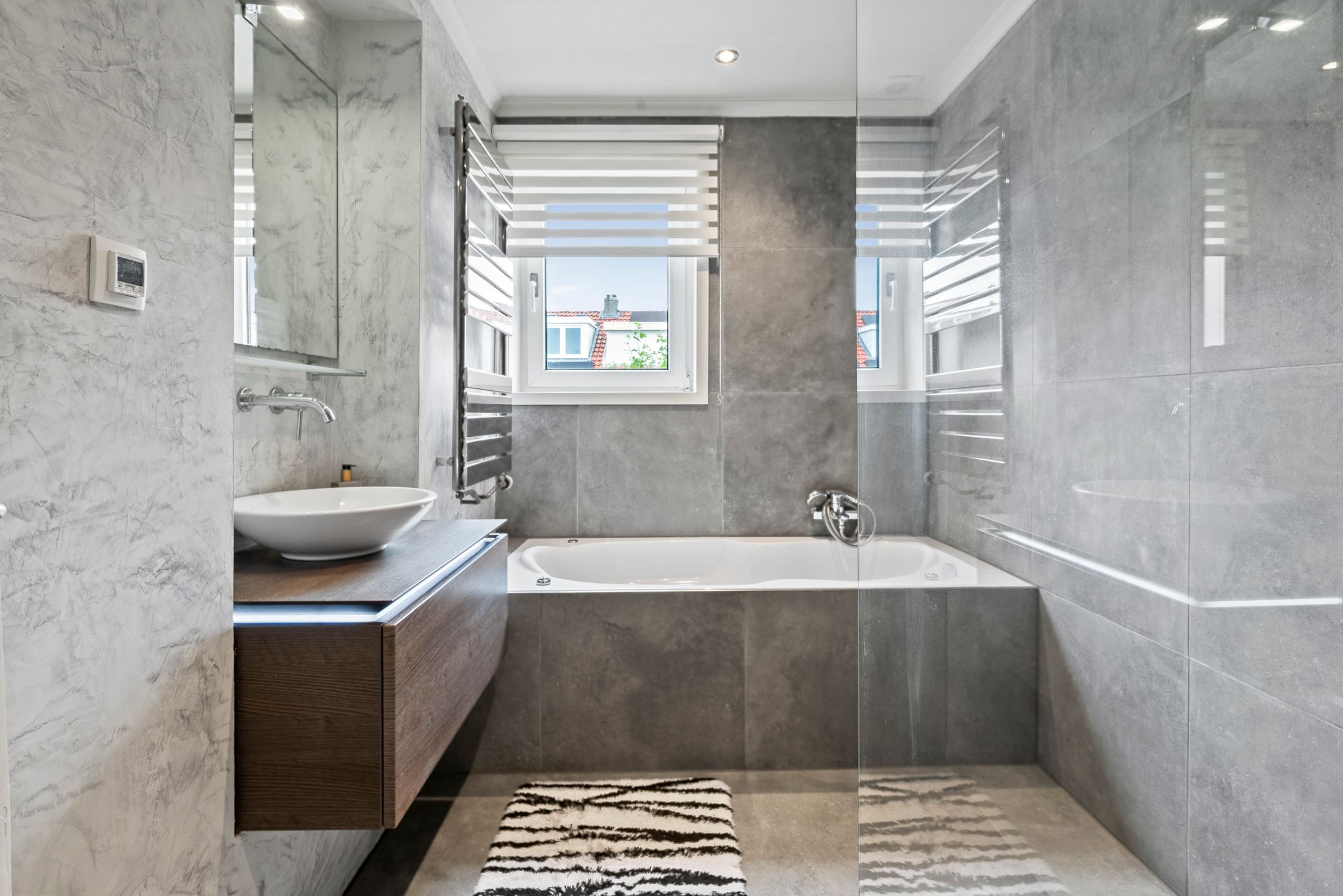 Foto 27 van Van 't Hoffstraat 43