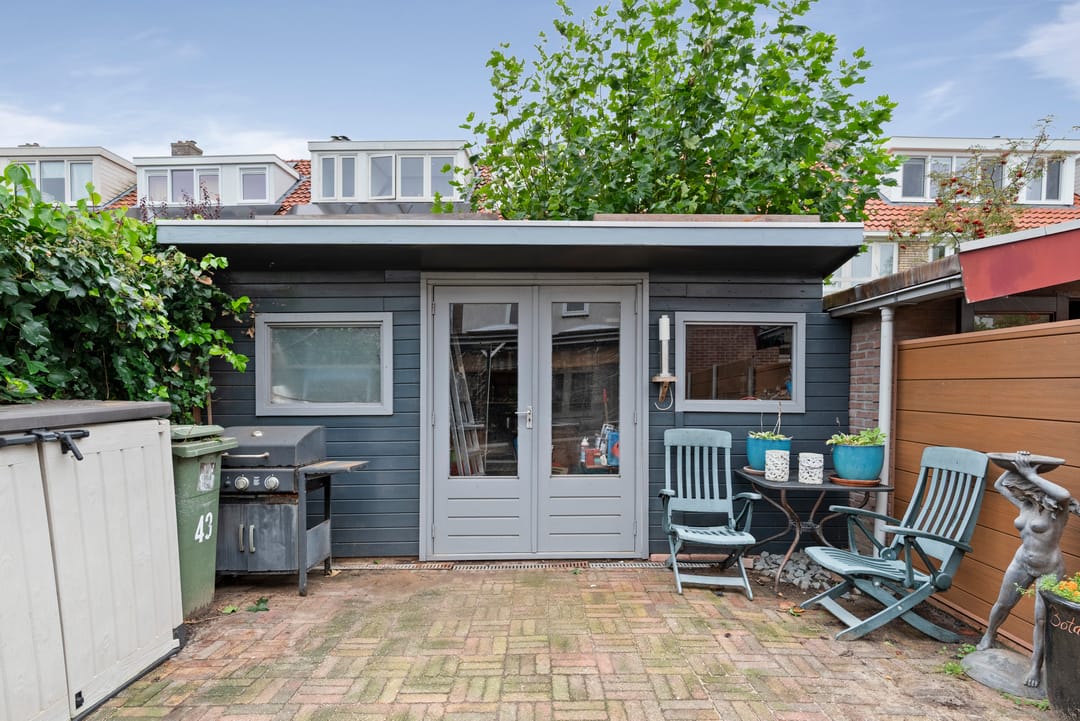 Foto 17 van Van 't Hoffstraat 43