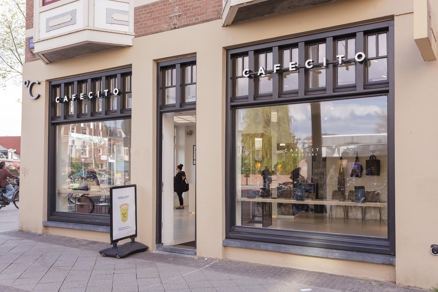 Foto 34 van Kamerlingh Onneslaan 26