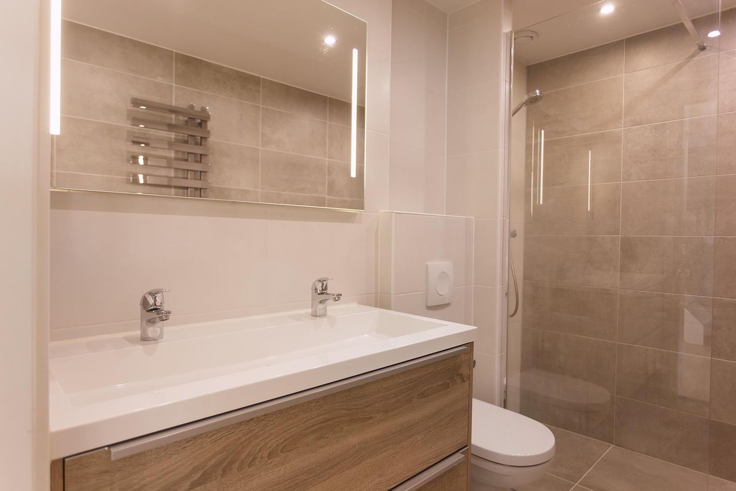 Foto 20 van Kamerlingh Onneslaan 26