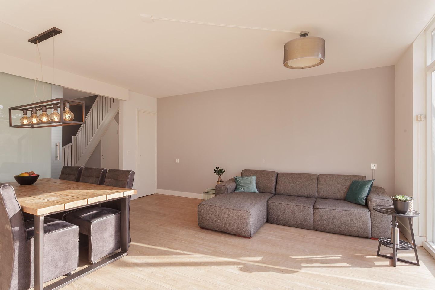 Foto 5 van Kamerlingh Onneslaan 26