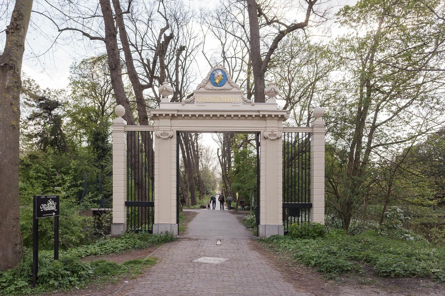 Foto 40 van Kamerlingh Onneslaan 26