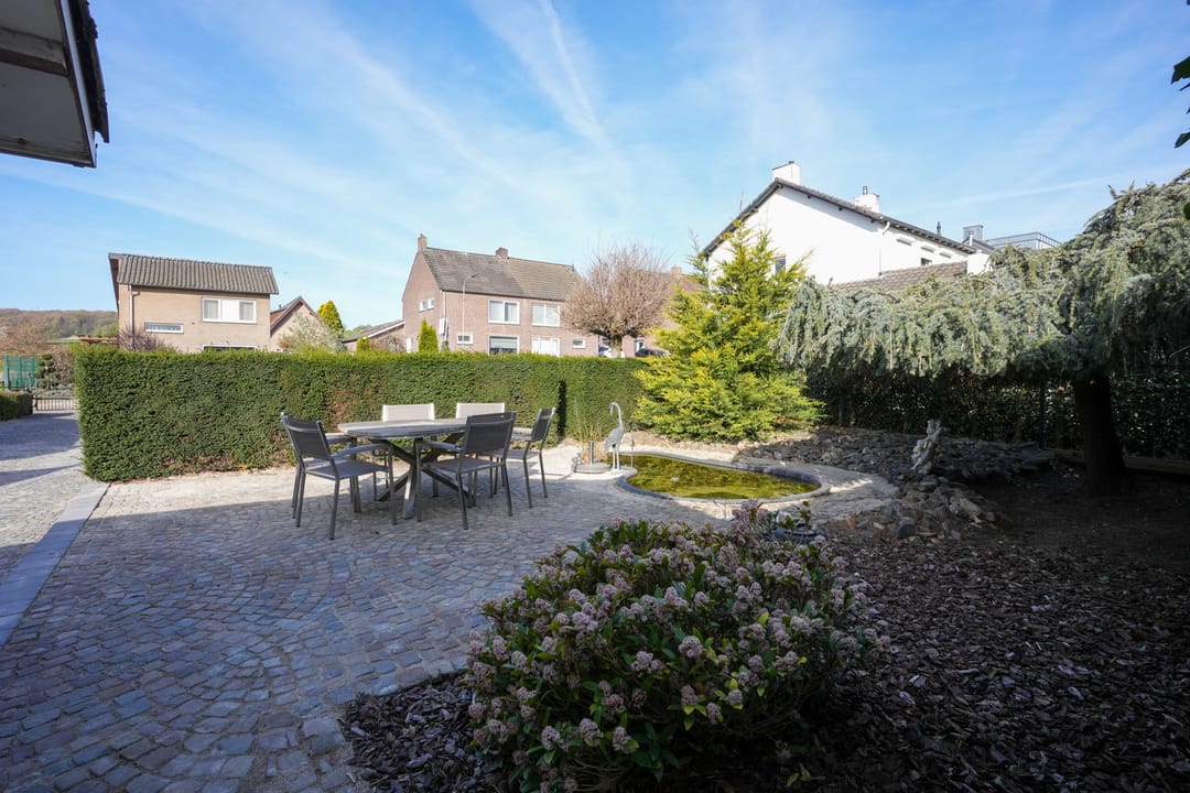 Photo 38 of Wilhelminastraat 61