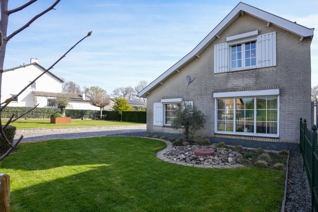 Photo 43 of Wilhelminastraat 61