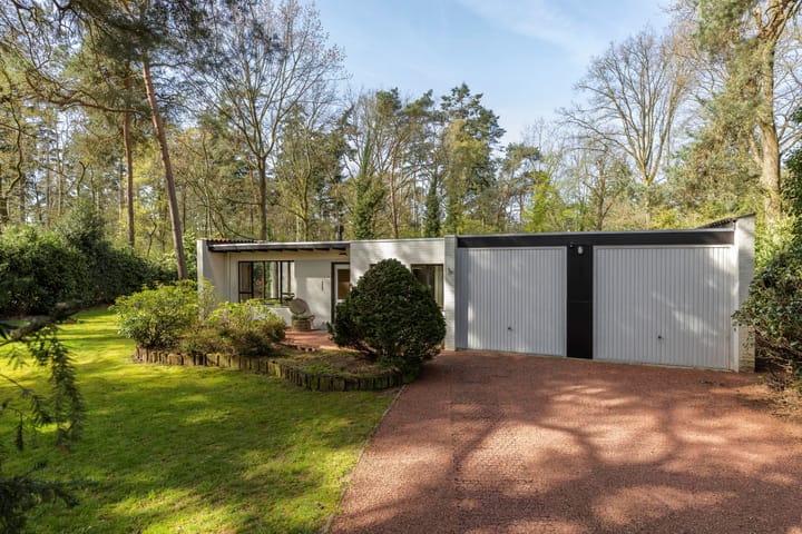 Photo 2 of Beverlaan 5