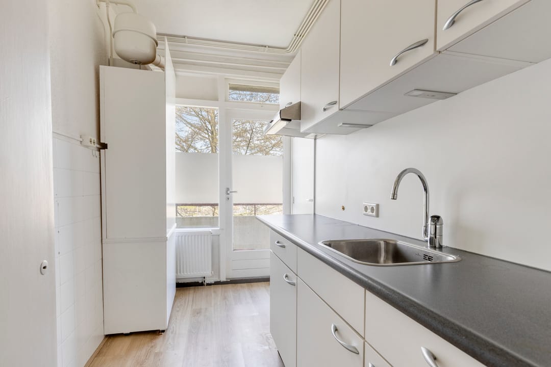 Photo 16 of Van Galenstraat 57-2