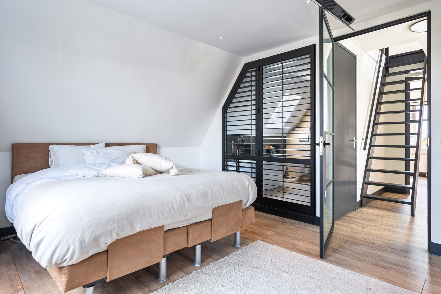 Foto 49 van Suder Stienplaat 17