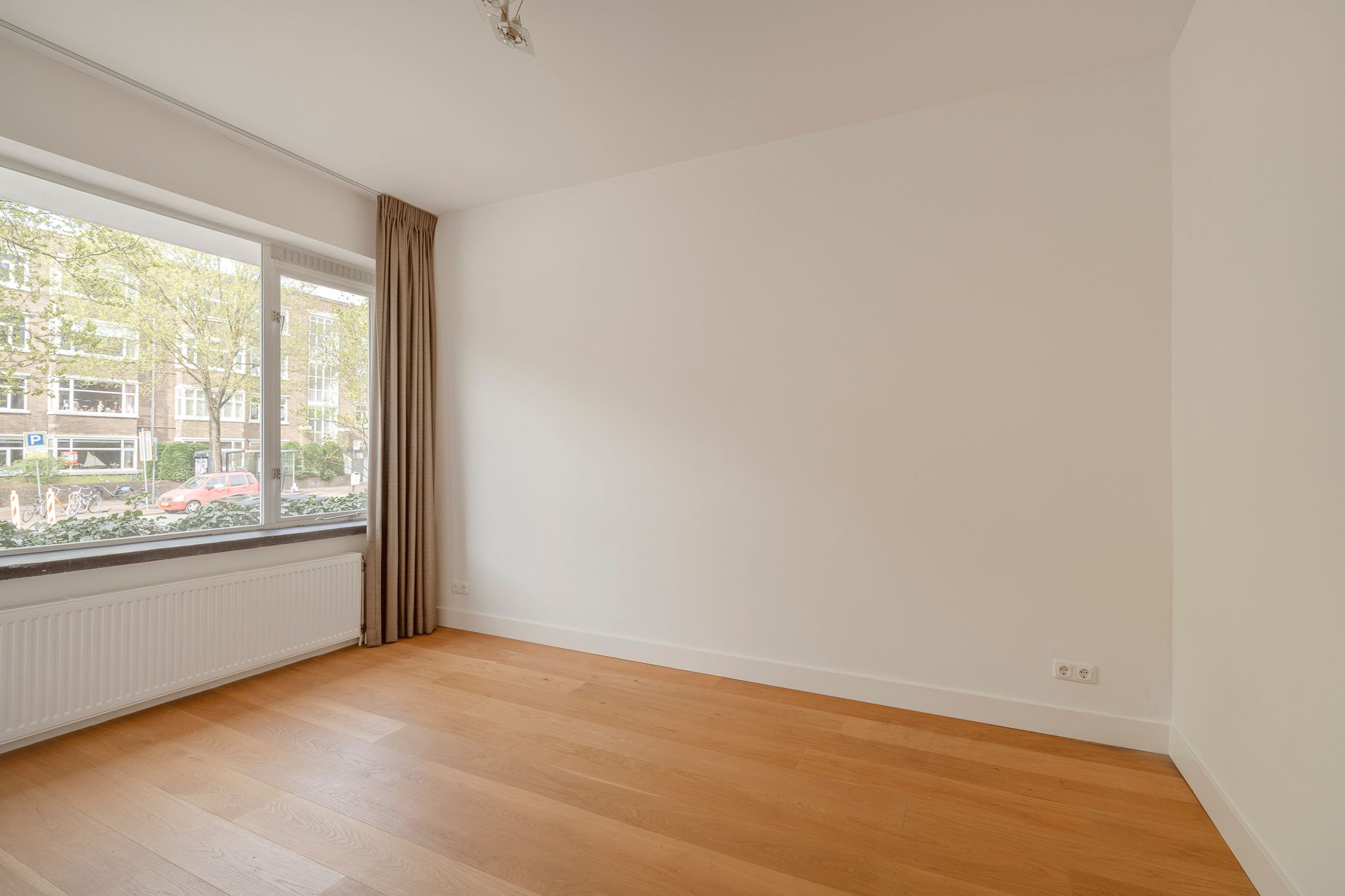 Foto 27 van Van Alkemadelaan 257