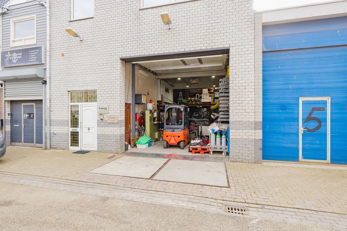 Bekijk foto 3 van 1e Industriedwarsstraat 3