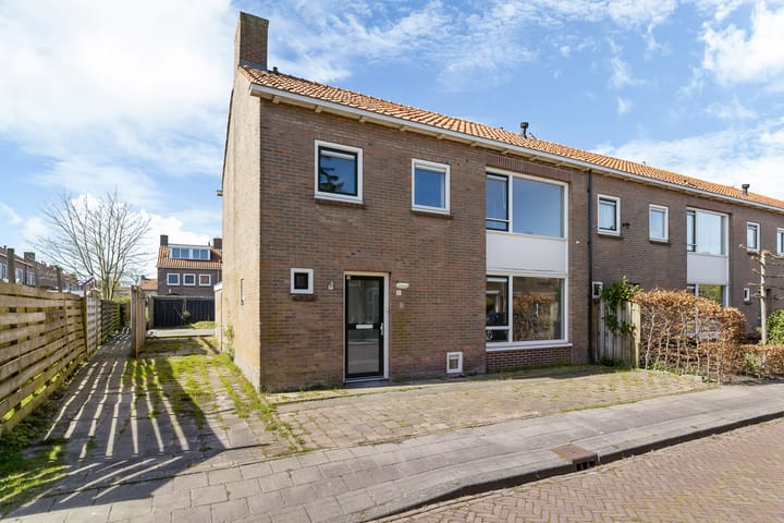 Photo 2 of Gabbemastraat 2