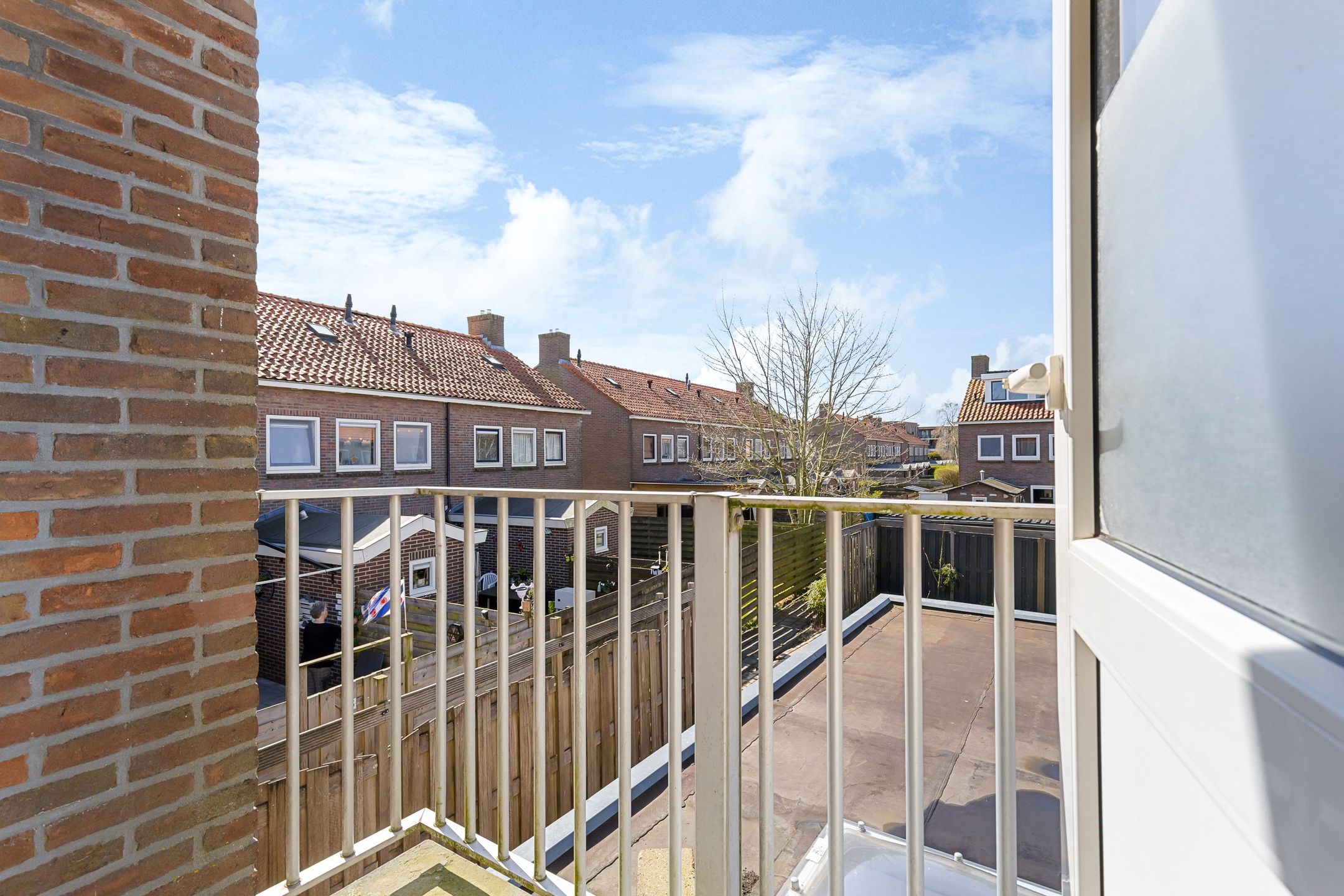 Ruime hoekwoning met vier slaapkamers nabij het centrum van Bolsward — 39