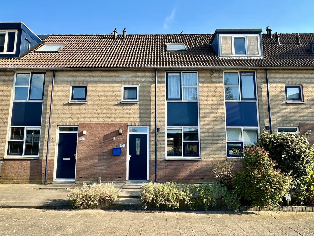 Foto 1 van Van den Broek-erf 136