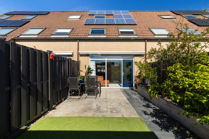 Photo 2 of Van den Broek-erf 136