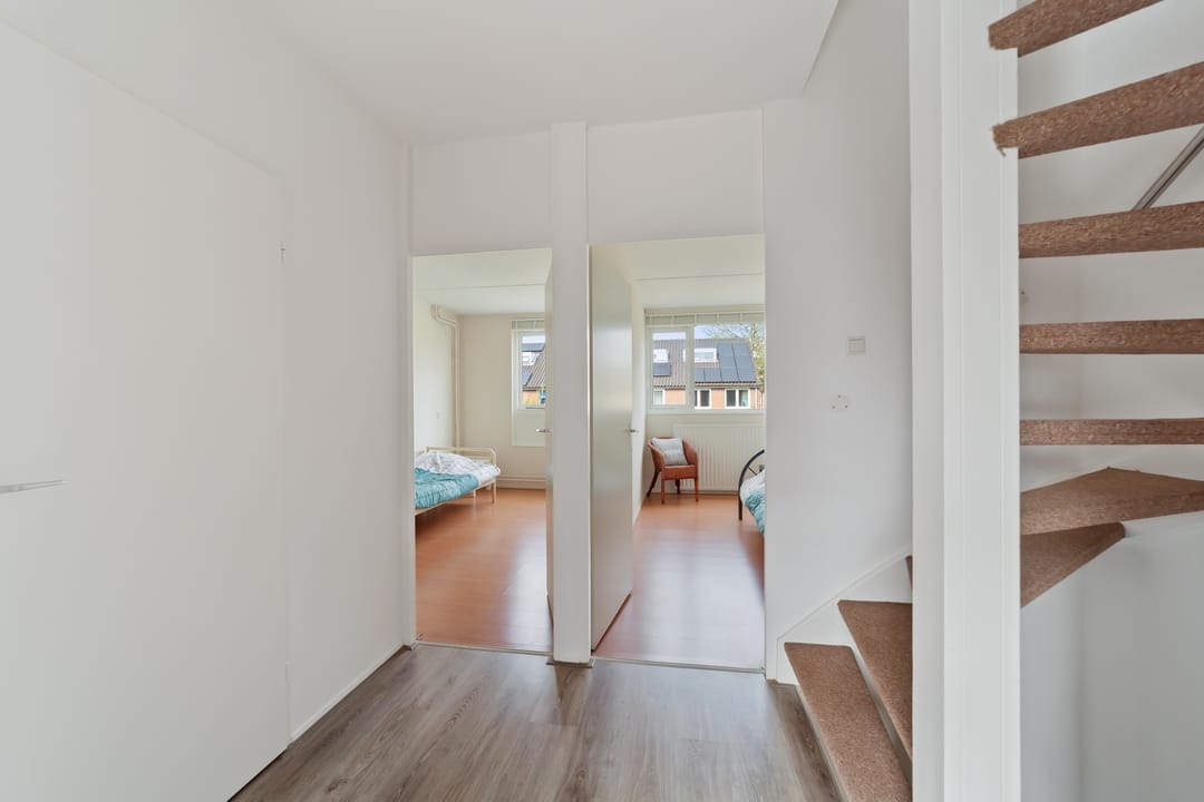 Spacious family home with five bedrooms in child-friendly Opstal neighborhood — 17