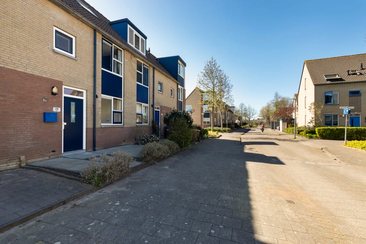 Photo 3 of Van den Broek-erf 136