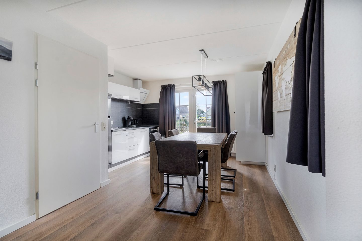 Foto 5 van De Heeren van 's-Gravensande 60