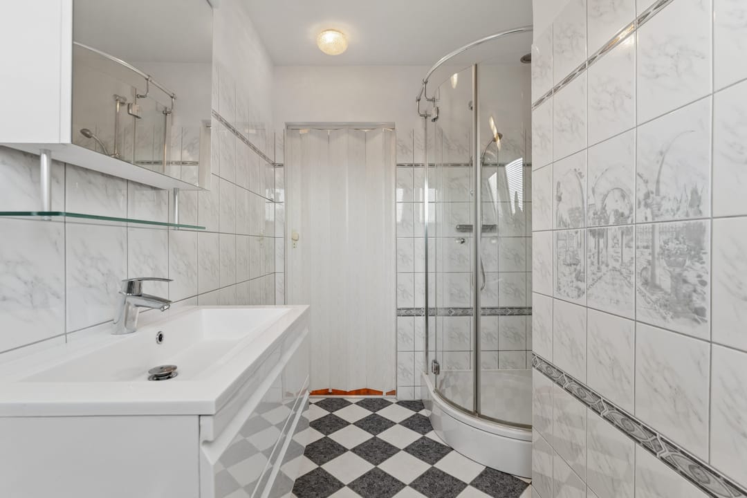 Photo 43 of Balsemienlaan 230