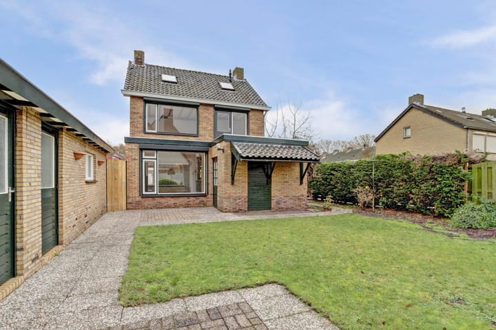 Pastoor Woltersstraat 17