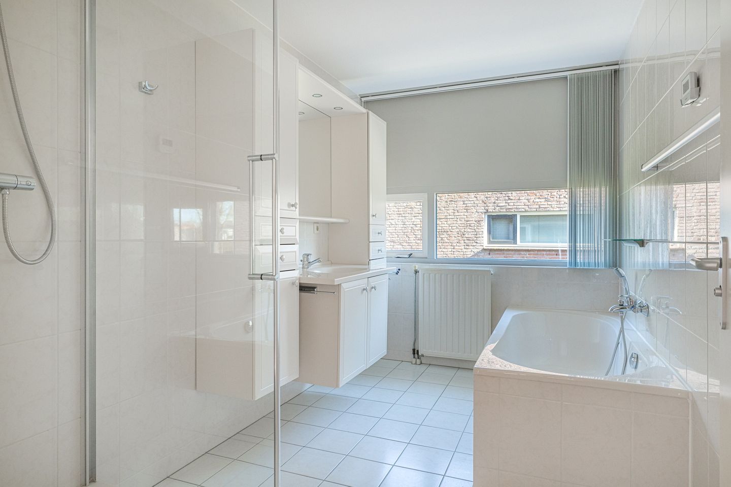 Photo 4 of Achtersteven 28