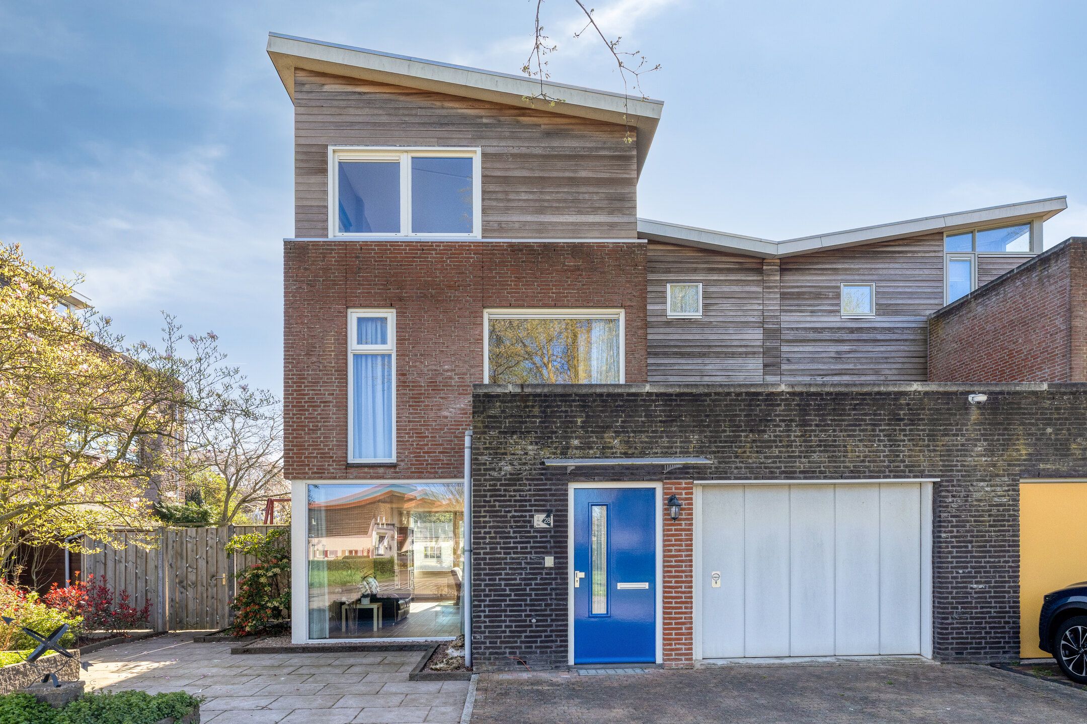 Photo 6 of Achtersteven 28