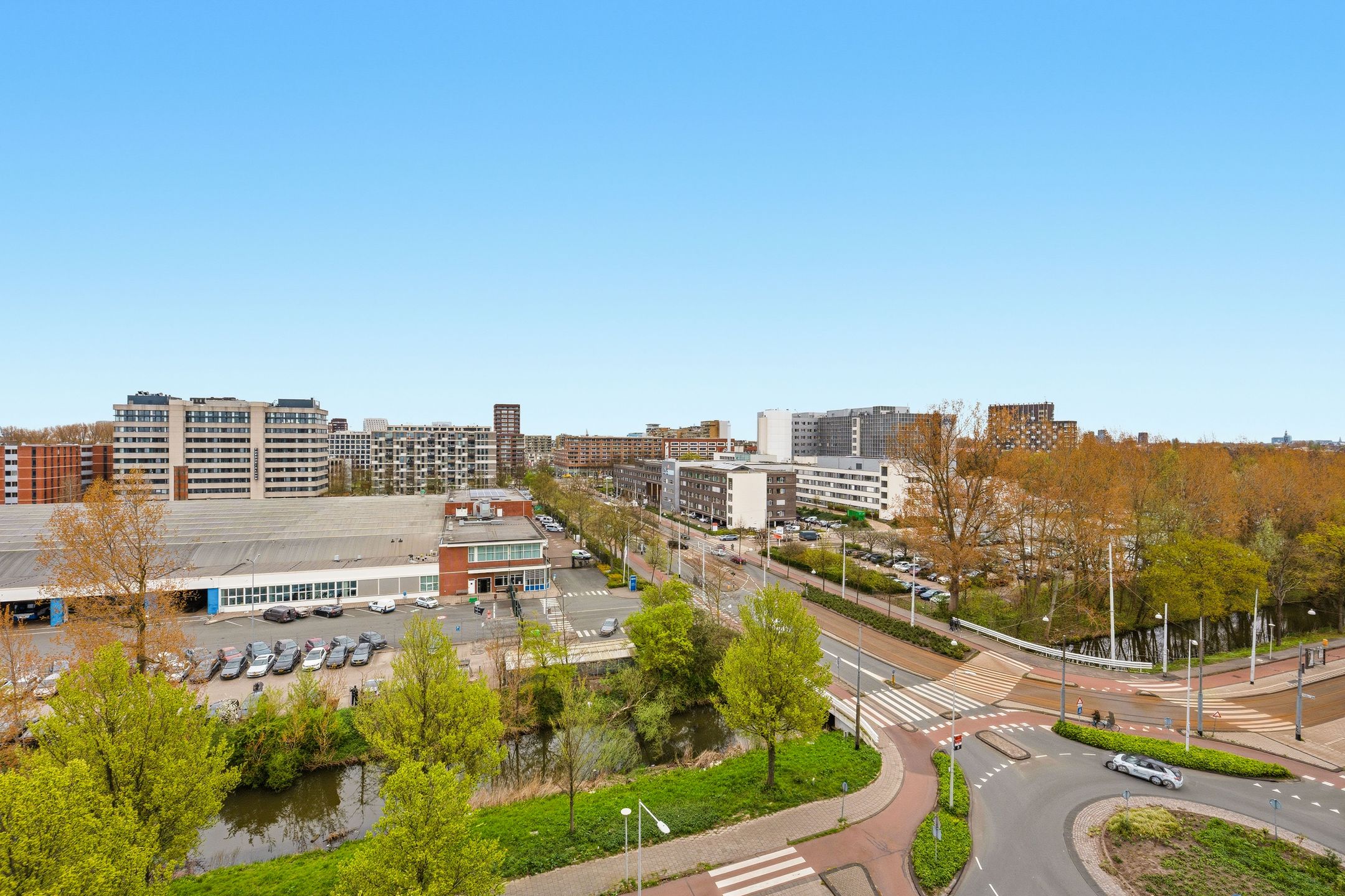 Photo 27 of Jan Evertsenstraat 573