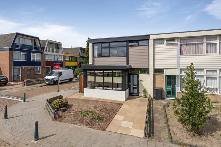 Photo 3 of Vondellaan 45