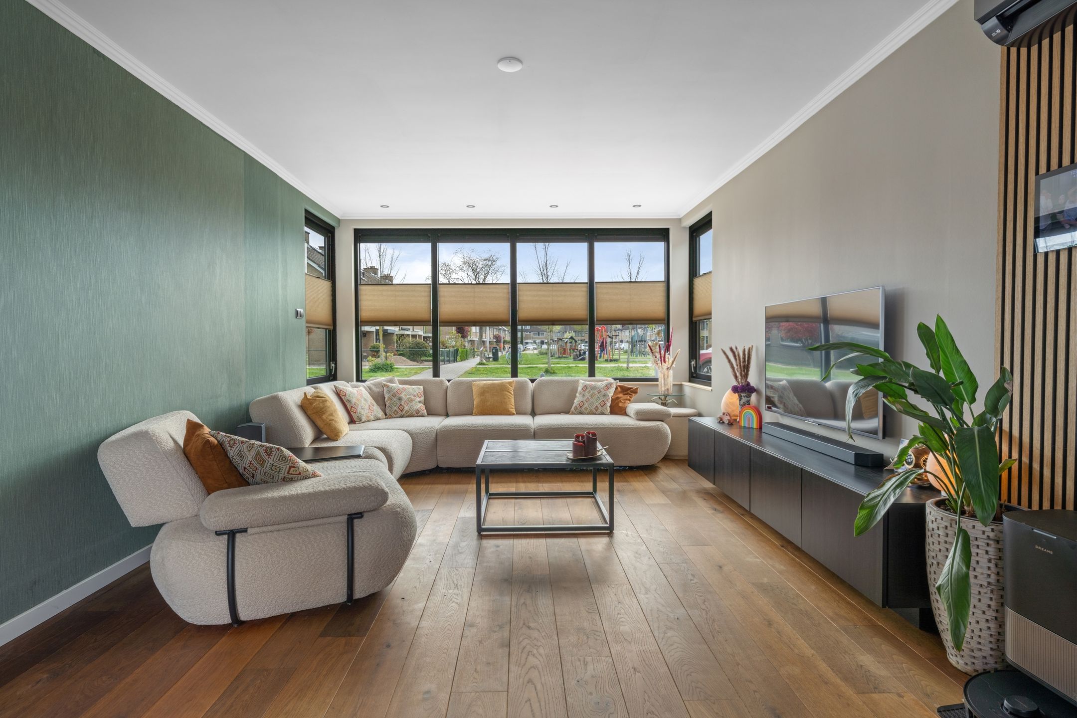 Photo 6 of Vondellaan 45