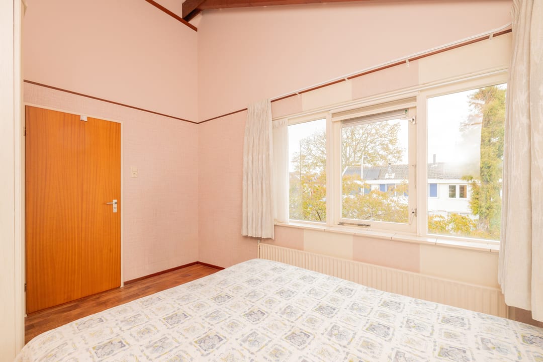 Charming detached family home with spacious garden in Kwintsheul centre — 26
