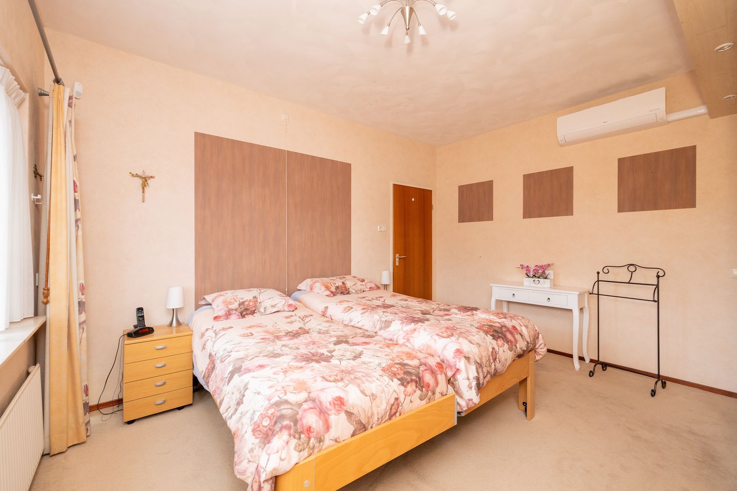 Charming detached family home with spacious garden in Kwintsheul centre — 19
